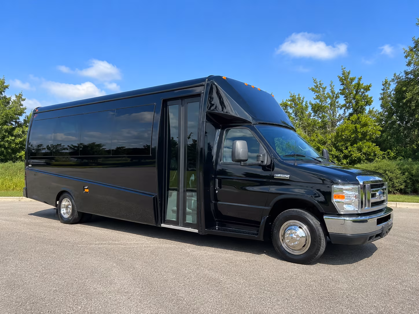 charter buses for large corpus christi prom groups and school shuttles