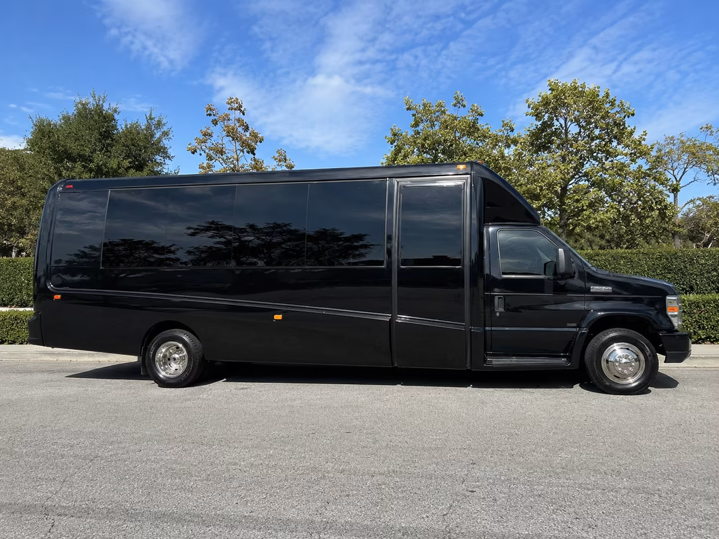 find the perfect transportation for your next corporate event 4
