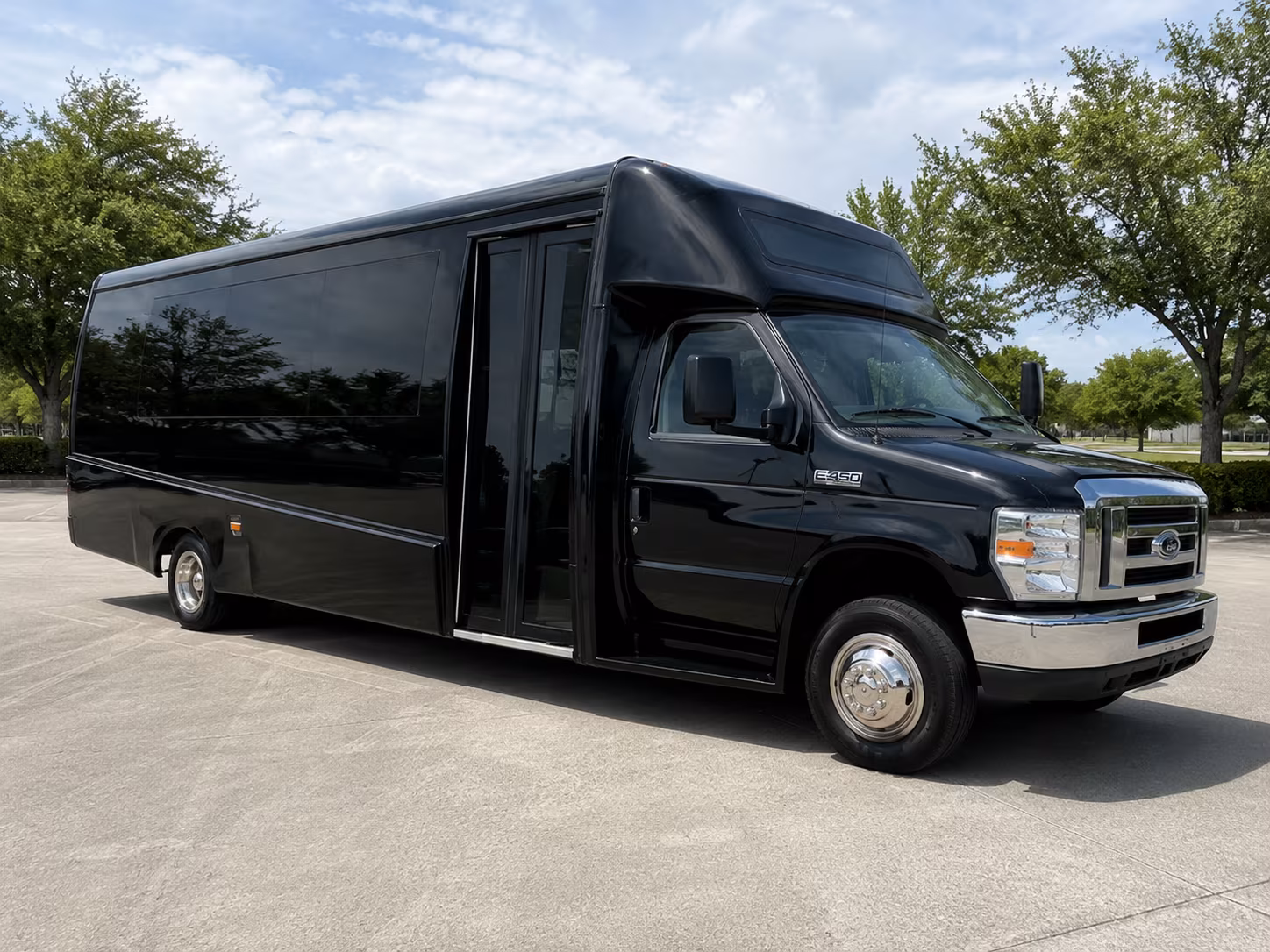 rent a bus in corpus christi for pre prom dinners and photo stops